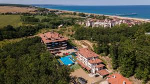 an aerial view of a house on the beach at Complex Hunter's Beach in Shkorpilovtsi