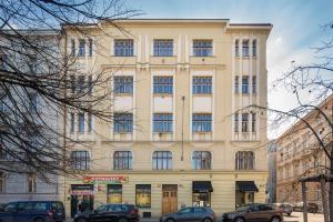 Budova, v ktorej sa apartmánový hotel nachádza