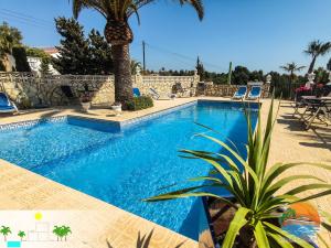 Bazén v ubytovaní Villa Delfin, 3 tolle Apartements für je 4 bis 6 Personen - in L Alfàs del Pi alebo v jeho blízkosti