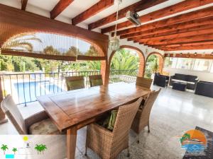 Fotografia z galérie ubytovania Villa Delfin, 3 tolle Apartements für je 4 bis 6 Personen - in L Alfàs del Pi v destinácii L'Alfas del Pi