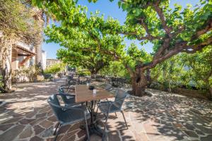 Hotel Brin d'Azur - Saint Tropez外面的花园