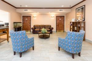 A seating area at Stay Inn & Suites Montgomery