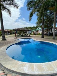 Swimming pool sa o malapit sa Olon Cabin