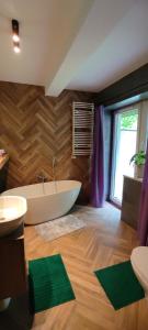 Afbeelding uit fotogalerij van Apartament 31 Kozubnik joy&love in Porąbka