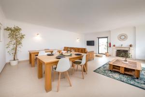 Μια τηλεόραση ή/και κέντρο ψυχαγωγίας στο Villa Boho