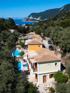 Gallery image of DELPHINUS VILLAS-Villa Nikitas in Agios Nikitas