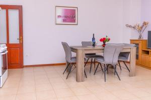 Fotografia z galérie ubytovania Apartments Marina Veskovic v destinácii Nerezine