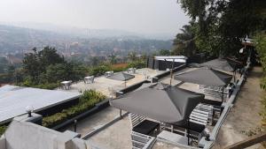 Φωτογραφία από το άλμπουμ του Hotel Diplomaté σε Muyenga 