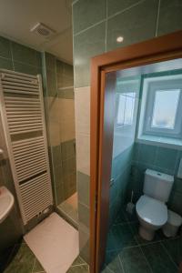 Koupelna v ubytování Pension V lukách + 18 fotografií