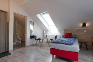 Posteľ alebo postele v izbe v ubytovaní City Center Apartments Lofty z klimatyzacją