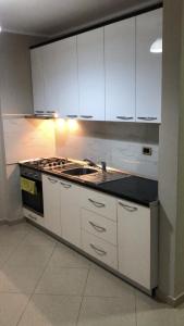 AKE Twin Apartments - Imazhi 4