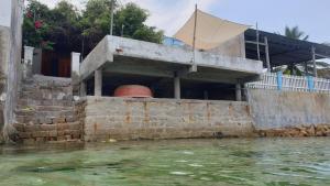 Gallery image of Annie House by the coral on Binh Hung island in Cam Ranh