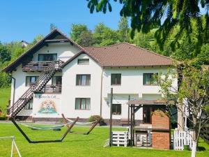 Κήπος έξω από το Floare de Colț-Bran