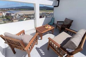 Zdjęcie z galerii obiektu LOFT CON VISTAS PLAYA FOZ w mieście Foz