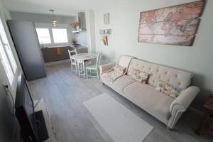 Zdjęcie z galerii obiektu LOFT CON VISTAS PLAYA FOZ w mieście Foz