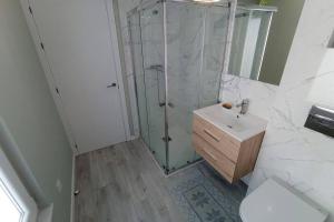 Zdjęcie z galerii obiektu LOFT CON VISTAS PLAYA FOZ w mieście Foz