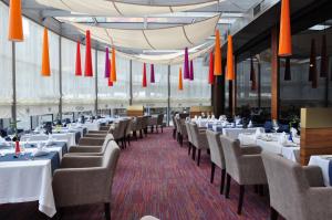 Restauracja lub miejsce do jedzenia w obiekcie Apartamenty Aquarius z Aquacenter