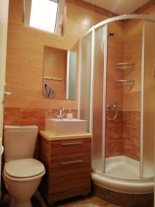 Un baño de Nest