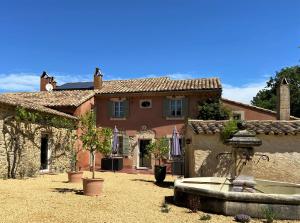 Gallery image of Le Mas Carré Séguret in Séguret