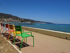 Gallery image of T3 150 m de la plage, climatisation, piscine et parking privatif - Le Lavandou in Le Lavandou