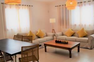 Część wypoczynkowa w obiekcie Grand Villa Famara Puerto del Carmen