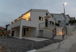 Budova, v ktorej sa vila nachádza