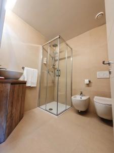 Et badeværelse på Tenuta Mani Sagge + 20 billeder