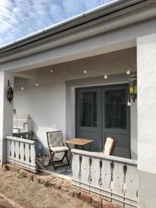 Balkón alebo terasa v ubytovaní Gólyásház apartman