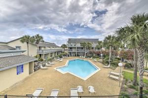 an image of a swimming pool at a resort at Panama City Condo w/ Balcony & Pool, Walk to Beach in Panama City Beach +17 photos