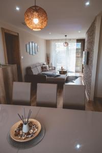 A seating area at Apartmán Zara