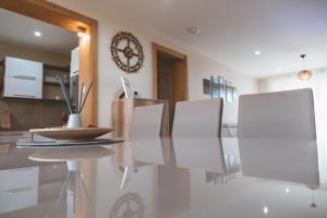 A kitchen or kitchenette at Apartmán Zara