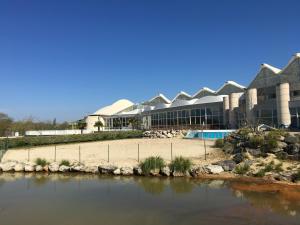 Výhled na řeku, která protéká v blízkosti apartmánu