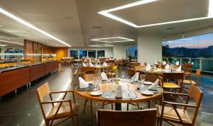 Restoranas ar kita vieta pavalgyti apgyvendinimo įstaigoje Hotel Senac Ilha do Boi