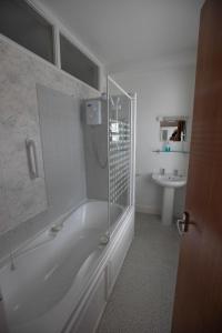 Koupelna v ubytování Claremont Guesthouse
