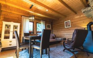 Posedenie v ubytovaní Apartamenty SPOKOLOKO Letniczówka Widoki