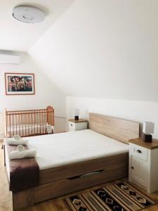 Posedenie v ubytovaní Virág Apartman