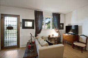 Zona de estar de Maison d'une chambre avec jardin clos et wifi a Belloy en France