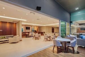 Restoran atau tempat makan lain di Holiday Inn - Quito Airport, an IHG Hotel