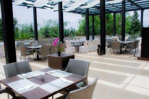Gallery image of Padjadjaran Suites Resort and Convention Hotel in Bogor