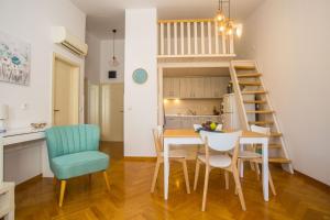 Fotografie z fotogalerie ubytování Apartment Dora near Sea and Center with Private Garage v Poreči