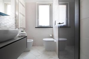 Koupelna v ubytování Edone' by PortofinoHomes