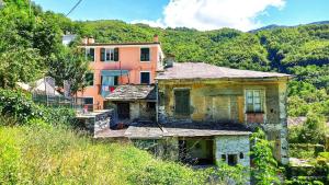 Foto dalla galleria di La casa con giardino, vicino al ruscello segreto a Borzonasca