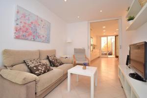 Telewizja i/lub zestaw kina domowego w obiekcie 002 Casa Can Salroig ETV12975 by Mallorca Charme