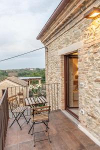 Balkón nebo terasa v ubytování Borgo Baccile by Vini Fantini