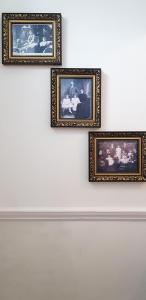 A television and/or entertainment center at Annabelle Rooms 