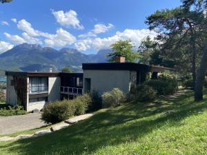 Γενική θέα στο βουνό ή θέα στο βουνό από  αυτή η παραθεριστική κατοικία