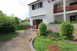 Zahrada ubytování Apartment Ema near city center