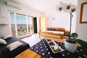 Fotografie z fotogalerie ubytování Studio Apartment in Duce with Sea View, Terrace, Air Conditioning, Wi-Fi (4167-2) v destinaci Duće