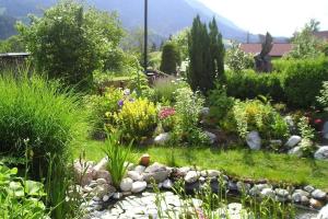 A garden outside Rooms by Haus Ingrid