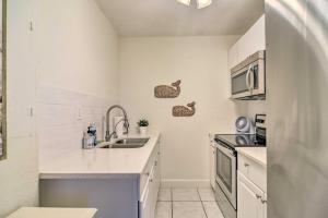 Gallery image of Florida Unit Steps from Indian Rocks Beach Access! in Clearwater Beach